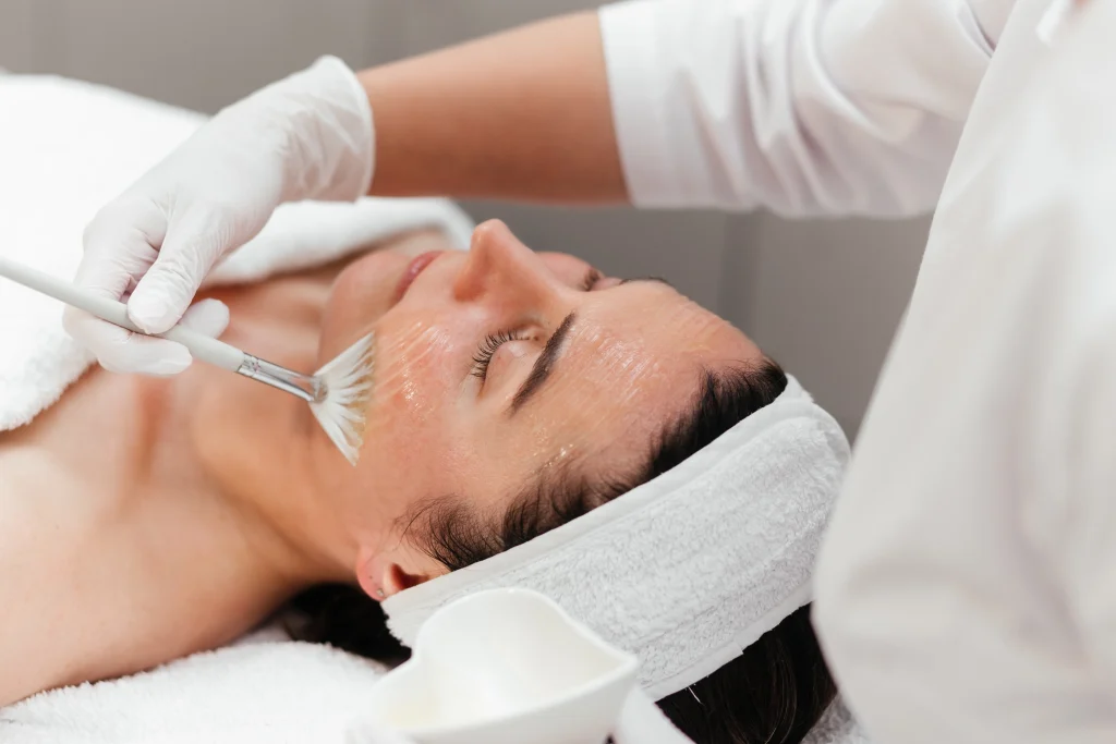 Chemical Peels vs Microneedling: Which Gives Faster Results? banner